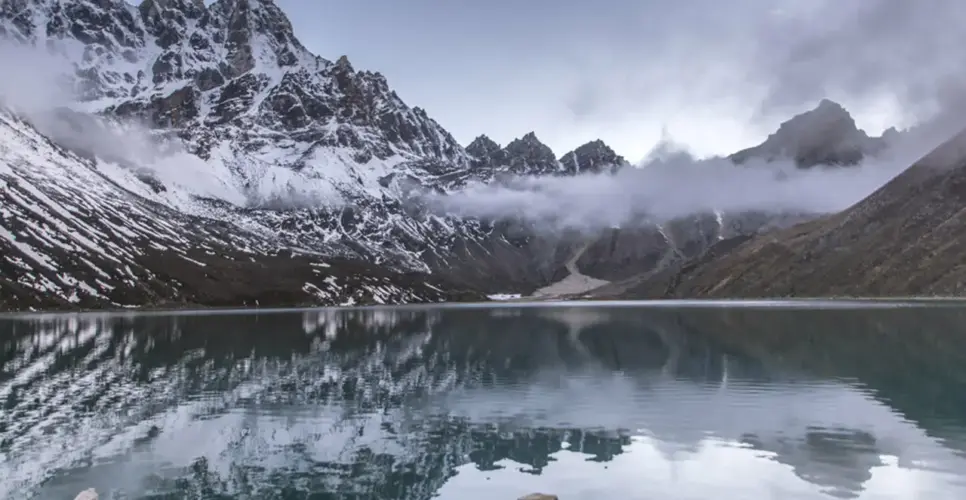 Gokyo Lake trekking view