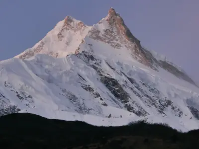 Manaslu Tsum Valley Circuit Trek